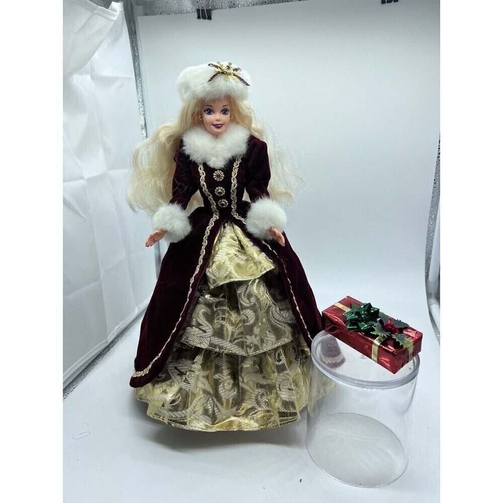 Vintage 1996 Mattel Barbie Happy Holidays Doll Special Edition 15646 W/ Gift